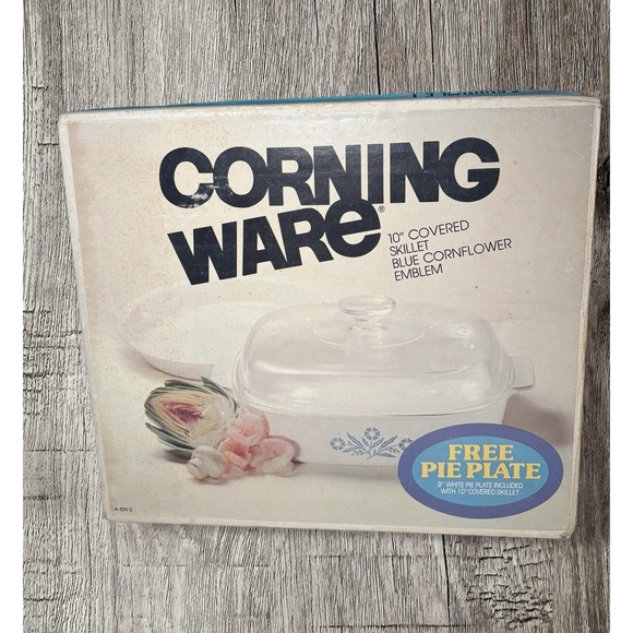 Vintage Corningware 10" Covered Skillet With The Iconic Blue Cornflower Emblem - Picture 2 of 6